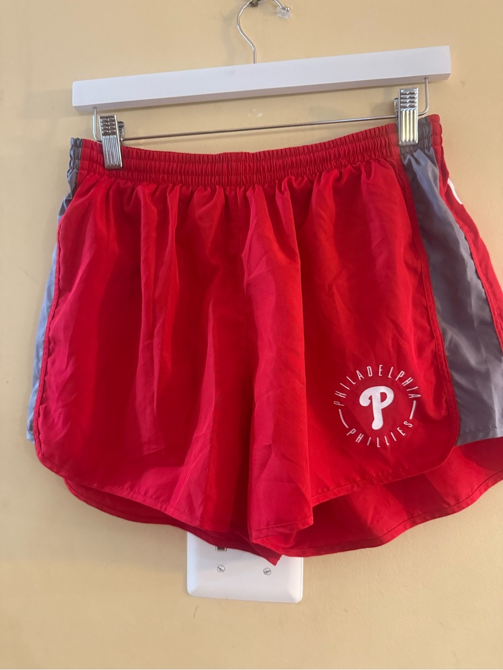 PINK Victoria’s Secret Philadelphia Phillies Red Women's Athletic Shorts, large
